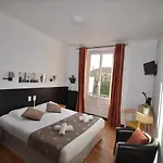 Hotel Cote Basque 2*