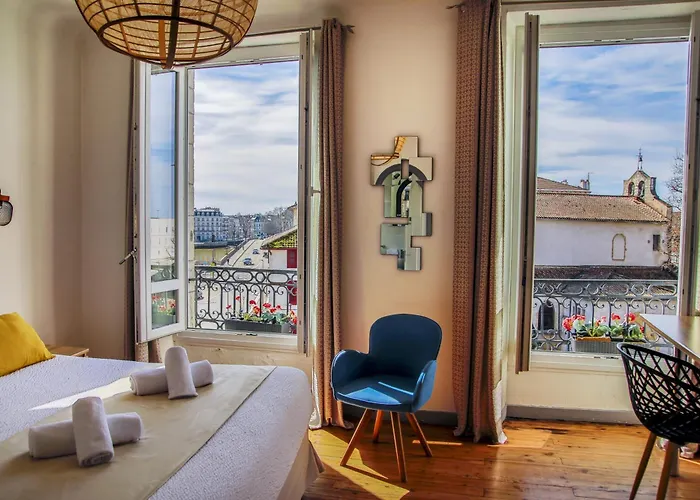 Hotel Cote Basque 2*