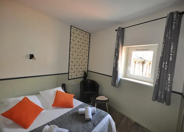 Hotel Cote Basque 2*